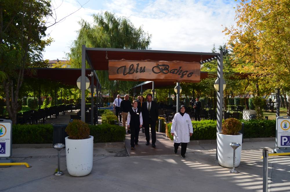 Yemek firması gibi okul; 9 ayda 40 milyon lira ciro yaptılar