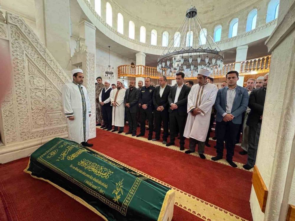 15 Temmuz şehidinin babası dualarla toprağa verildi