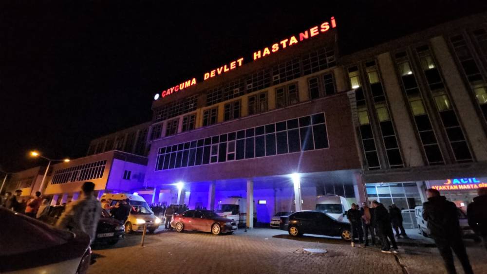 Emekli polis tüfekle kahvehane bastı: 2 ölü, 2 yaralı