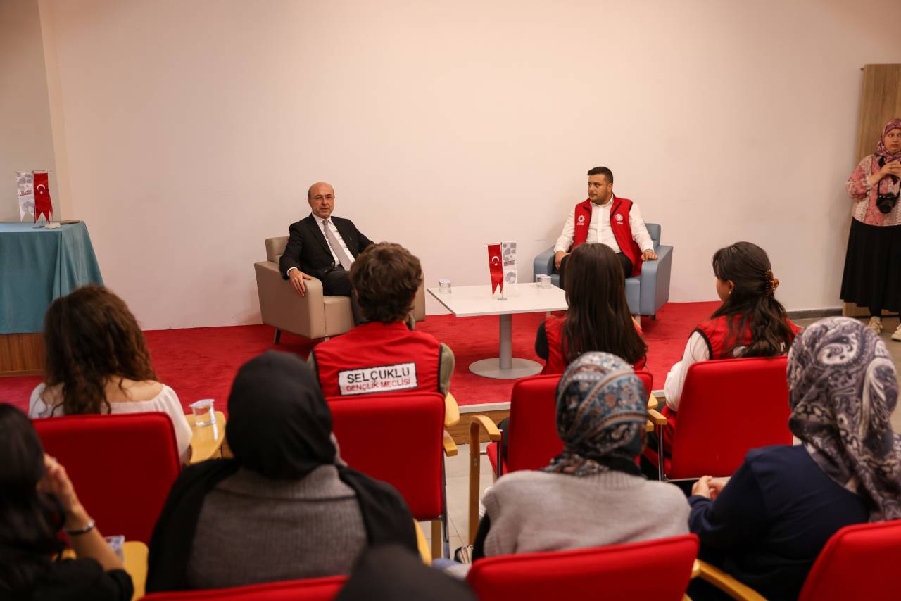 selcuklu-genclik-merkezine-ziyaret-3.jpg
