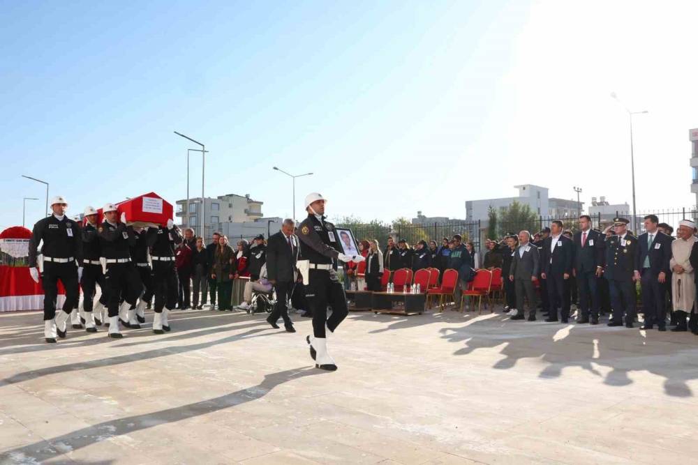 Kazada ağır yaralanan polis memuru hayatını kaybetti
