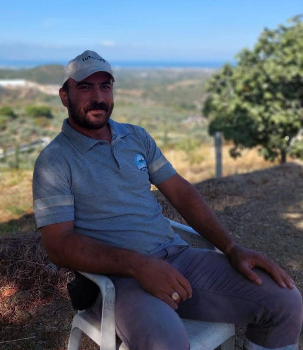 Yola savrulan motosikletin sürücüsü öldü