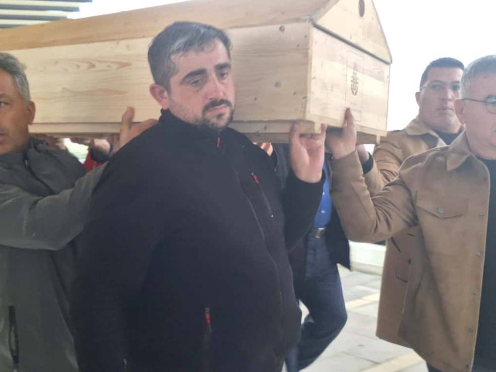 Cansız bedenleri bulunan anne ve oğlu toprağa verildi