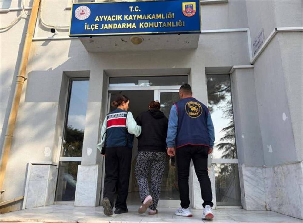 Boş arazide cesedi bulunan bebeğin annesi tutuklandı