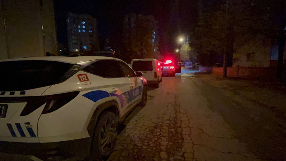 Boşanma aşamasındaki eşini bıçaklayarak öldüren koca, tutuklandı