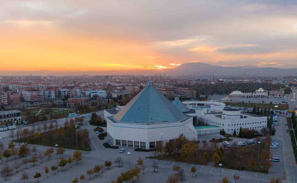 Konya’da kartpostallık gün batımı manzaraları