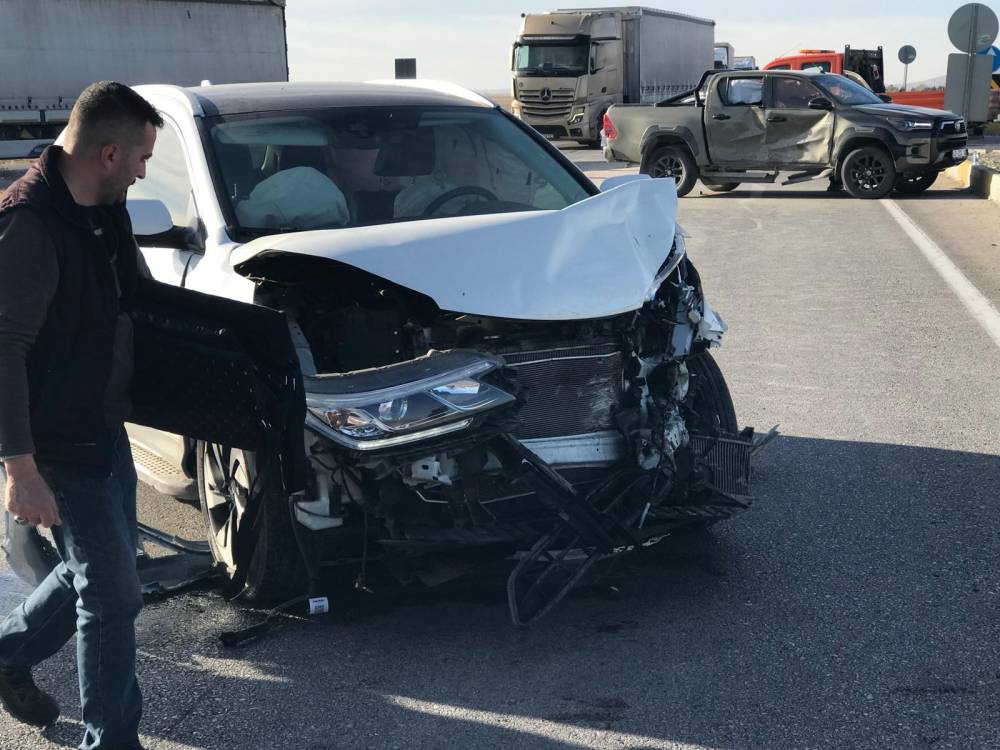 Konya'da feci kaza! 3'ü çocuk 7 yaralı