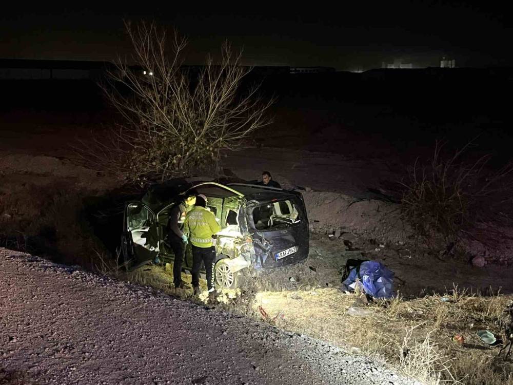 Konya merkezde kaza! Hastane personeli hayatını kaybetti, 3 yaralı