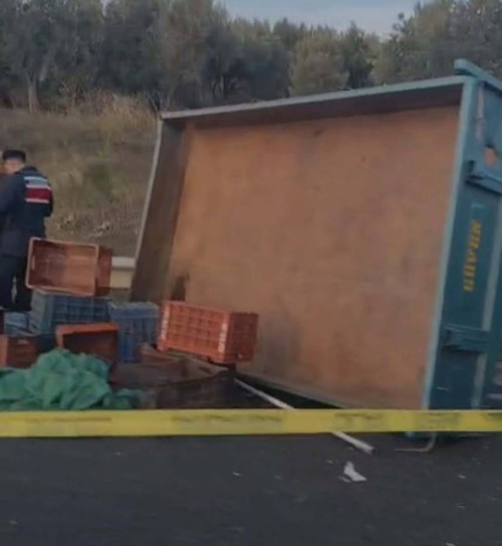 4 aracın karıştığı zincirleme kaza: 1 ölü, 2'si ağır 8 yaralı