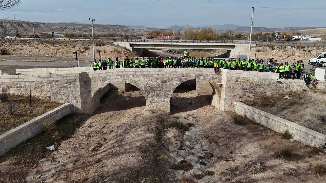 konya-buyuksehirin-bisiklet-turlarinda-rota-bu-kez-lystra-antik-kenti-oldu-1.jpg