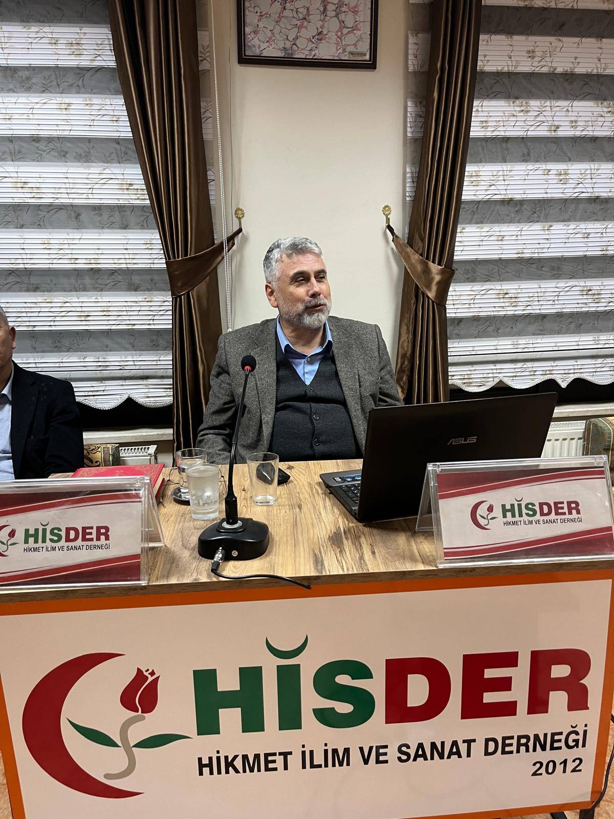 hisder-haftalik-sohbetleri-2.jpeg