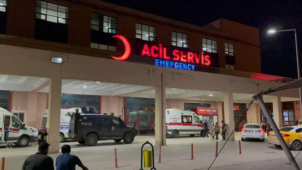 Otomobile silahlı saldırı: 1 ölü, 1 yaralı