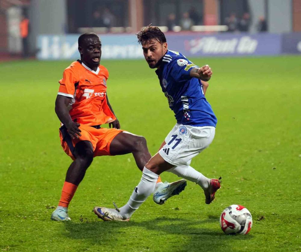 Başakşehir deplasmanda kazandı