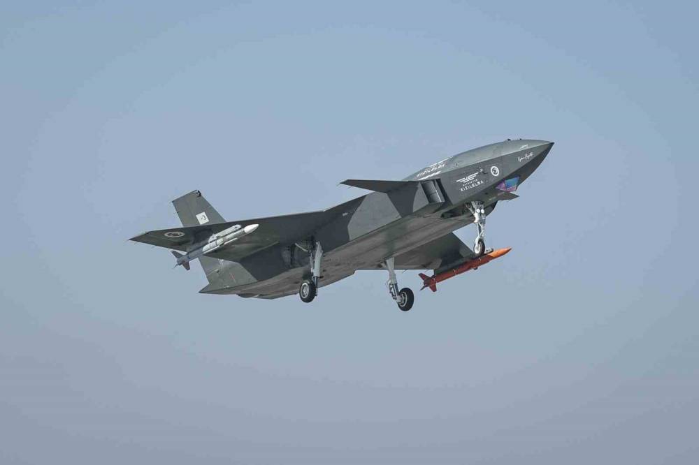 Bayraktar KIZILELMA bir ilke daha imza attı