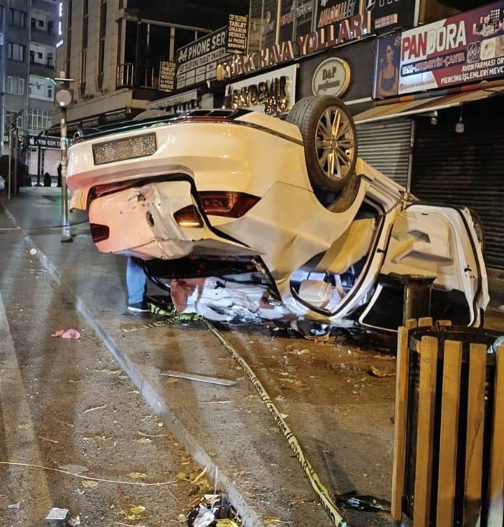 Diyarbakır Yenişehir'de otomobil takla attı: 1 ölü, 1 yaralı