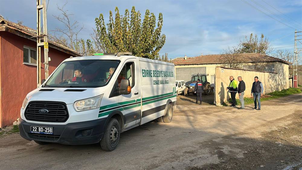 Yalnız yaşadığı müstakil evde çıkan yangında öldü