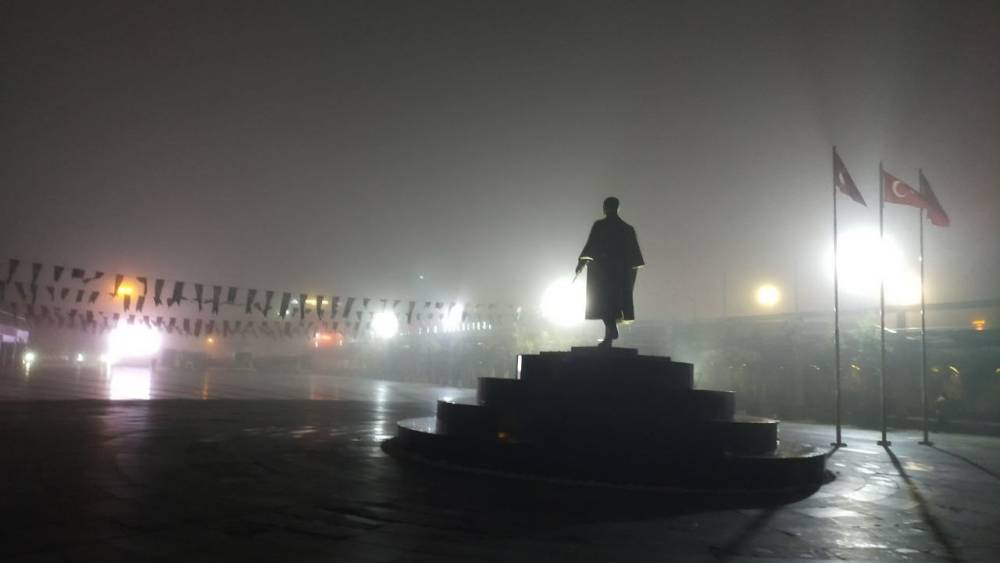 Puslu sabah manzaraları mest etti