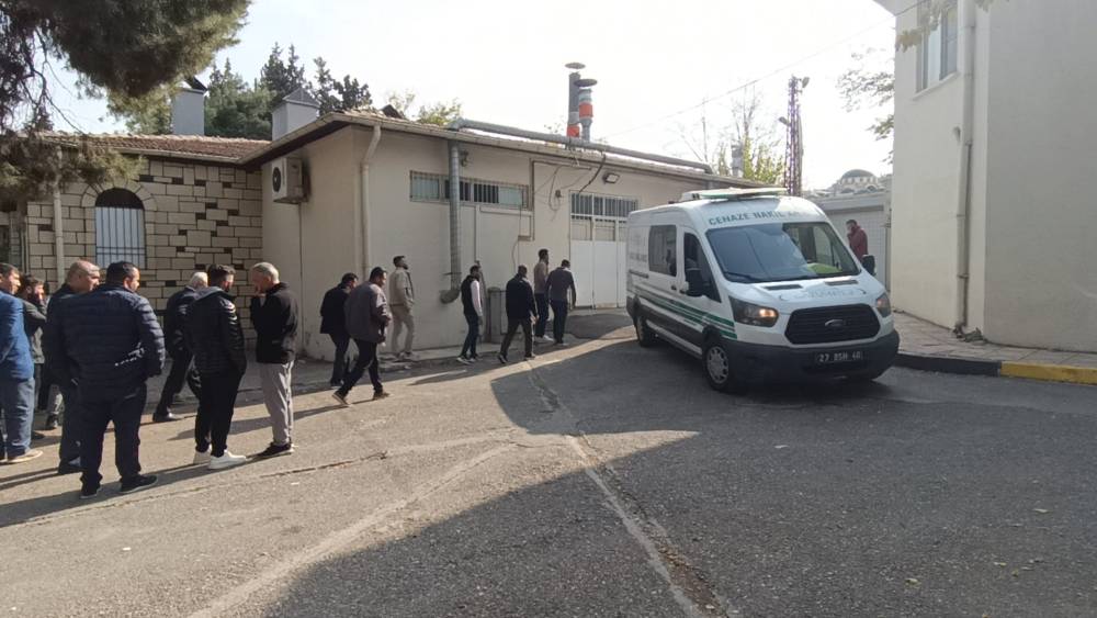 Tartıştığı eşini av tüfeği ile vurarak öldürdü