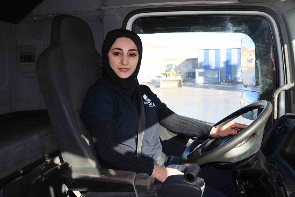 ‘Kadınsın yapamazsın’ dediler, tır şoförü oldu