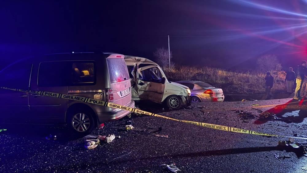 Mardin Ömerli'de kaza! 4 kişi öldü, 5 kişi yaralandı