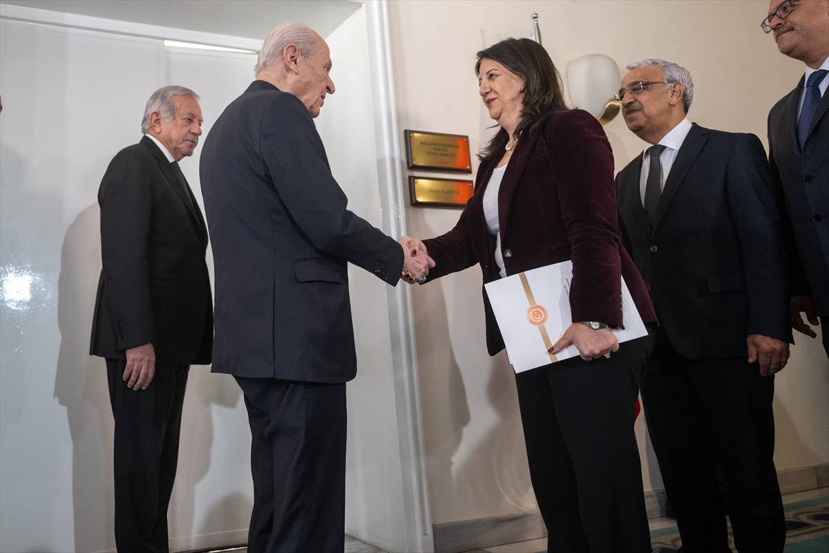 mhp-genel-baskani-bahceli-dem-parti-heyetini-kabul-etti-1.jpg