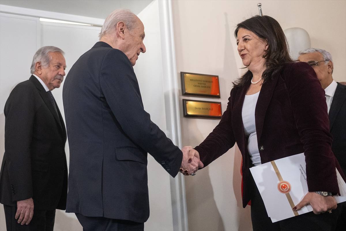mhp-genel-baskani-bahceli-dem-parti-heyetini-kabul-etti-3.jpg