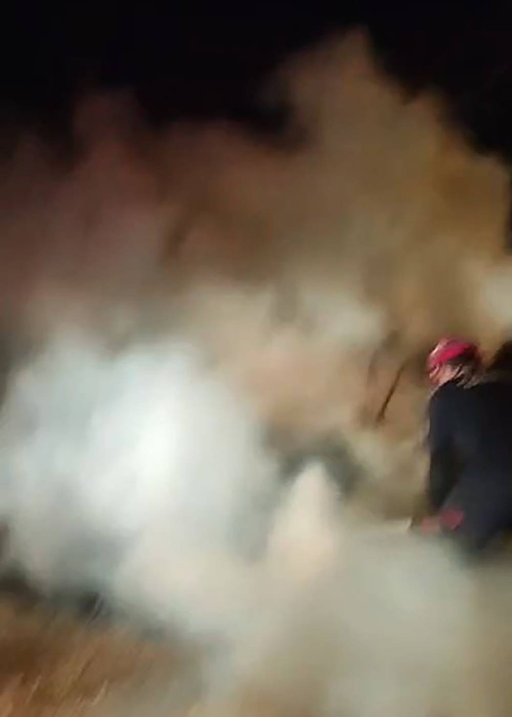 Park halindeki otomobilde patlama sonrası yangın; 1 ölü