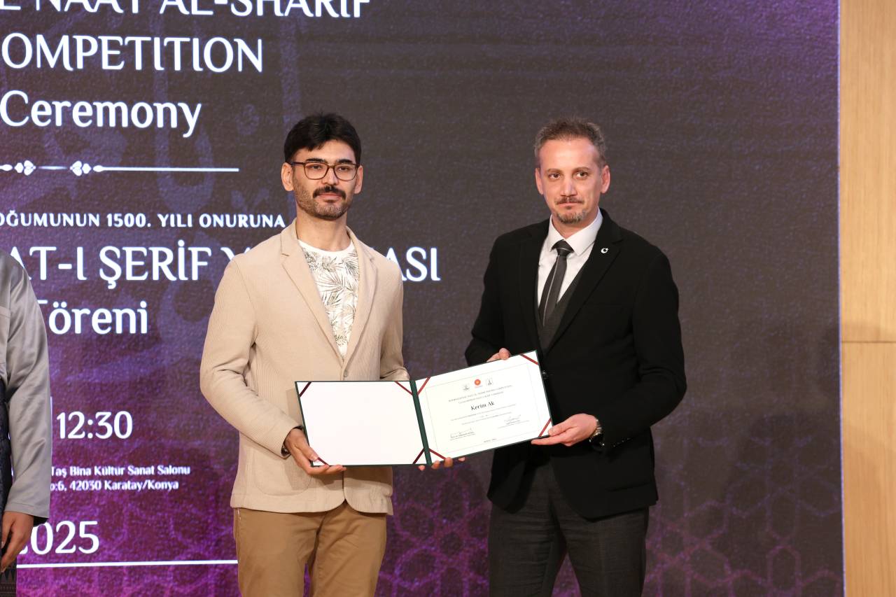 konya-buyuksehirin-destekledigi-uluslararasi-naat-i-serif-yarismasinda-oduller-sahiplerini-buldu-4.jpg