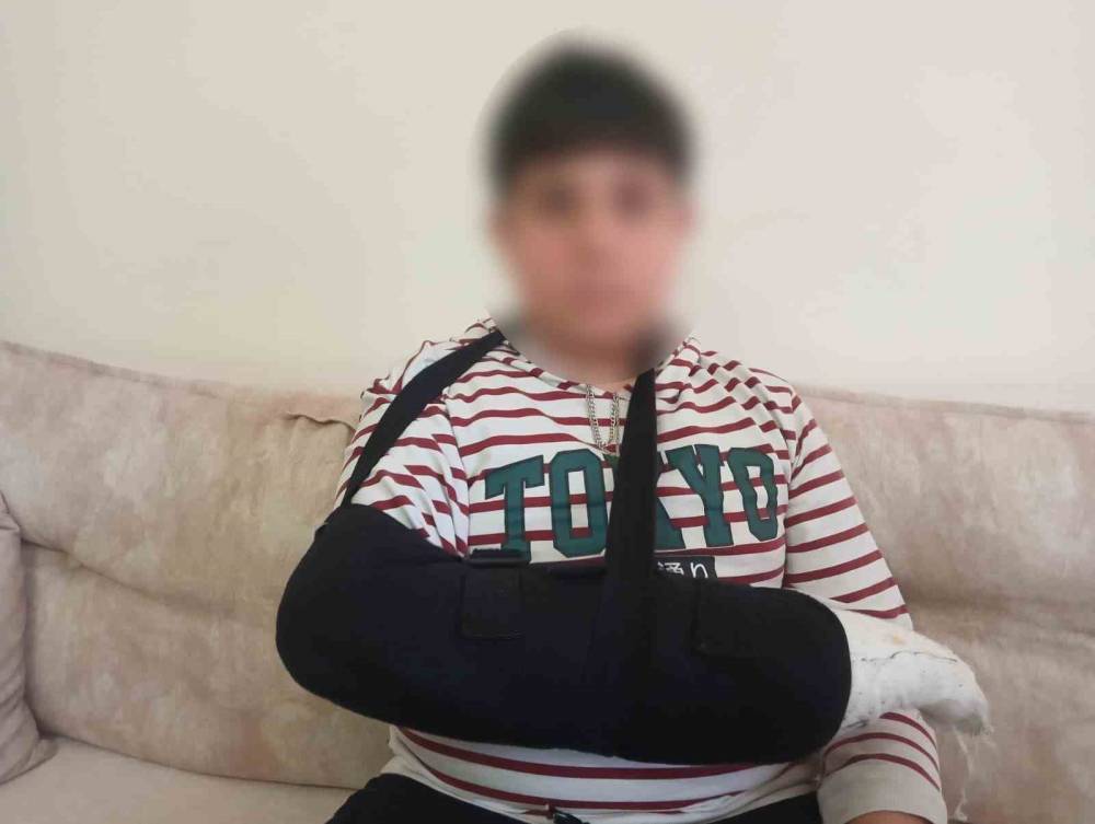 Ortaokul öğrencisi, kendisinden 3 yaş küçük öğrencinin parmağını kırdı