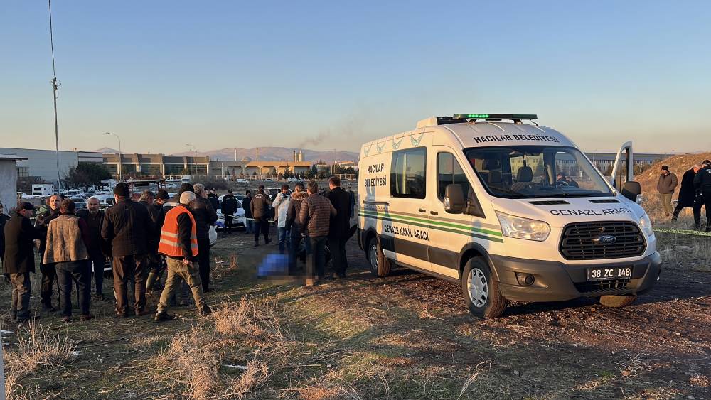 Silahlı kavgada baba öldü, oğlu ve yeğeni yaralandı