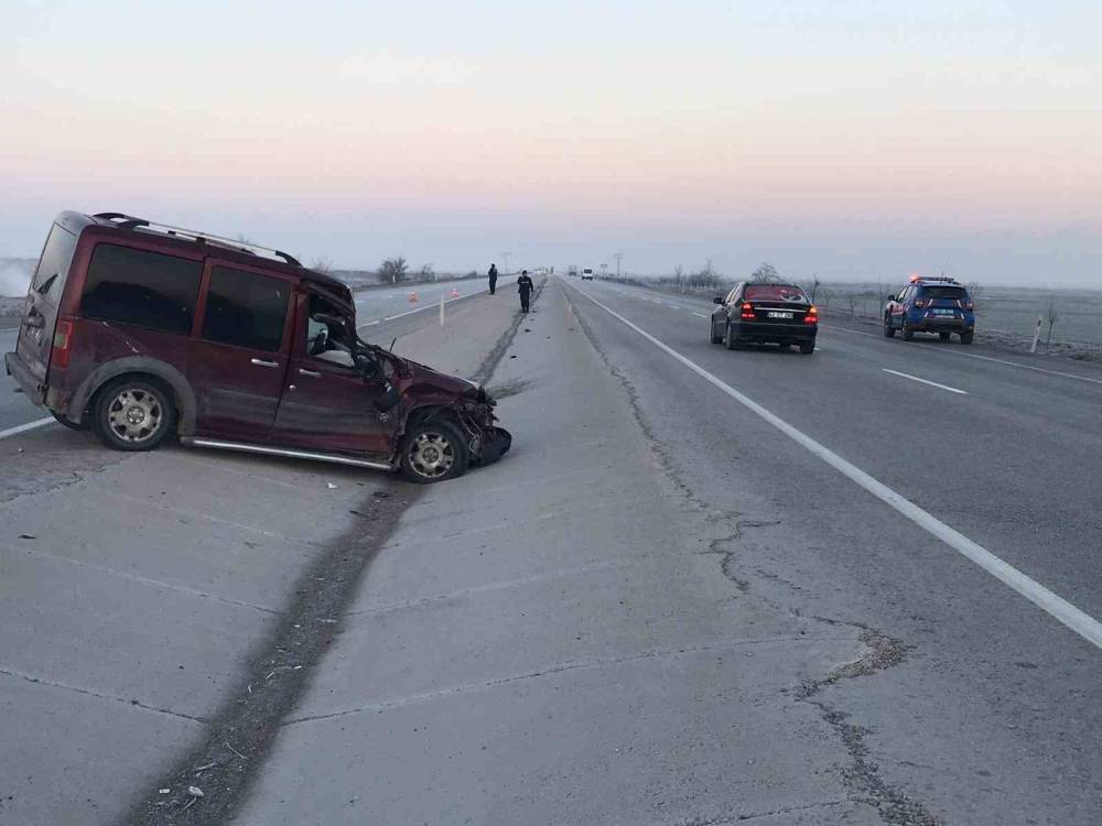 Konya’da iki ayrı kaza! 3 kişi yaralandı