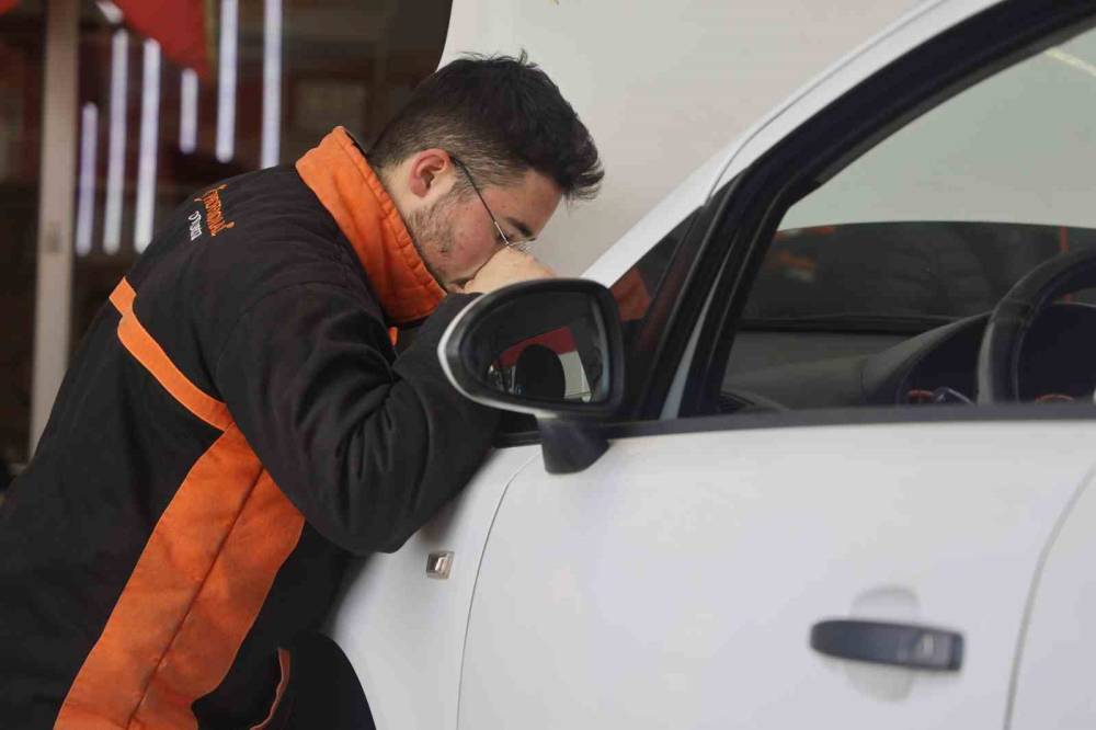 Konya'da otomobil almak isteyen kişi hayatının şokunu yaşadı!