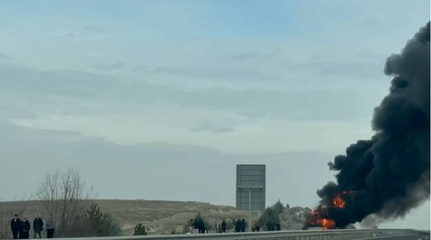 Seyir halindeki otobüste yangın çıktı