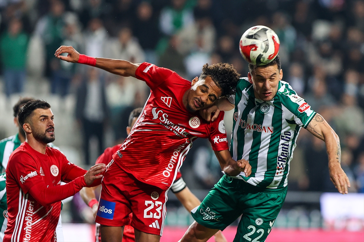 aa-20251124-39796027-39796019-tumosan-konyaspor-hesapcom-antalyaspor.jpg