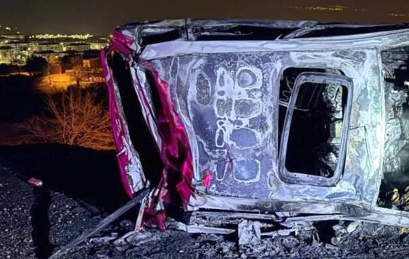 TAG otoyolunda feci ölüm! Bariyerlere çarpıp alev aldı!