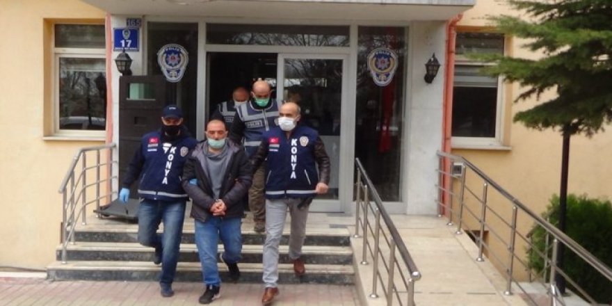 Konya'da bir şahıs üç kişiyi öldürüp polise teslim oldu