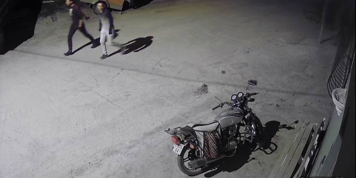 Konya'da motosiklet hırsızlığı şüphelilerini kamera görüntüleri ele verdi