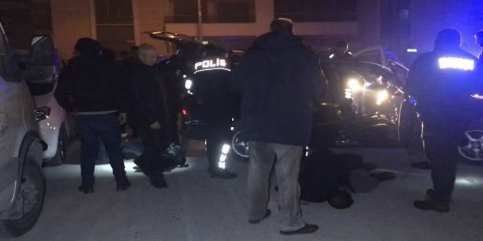 Konya'da polisin ‘dur’ ihtarına uymayan araçtaki 4 kişi kovalamaca sonrası yakalandı