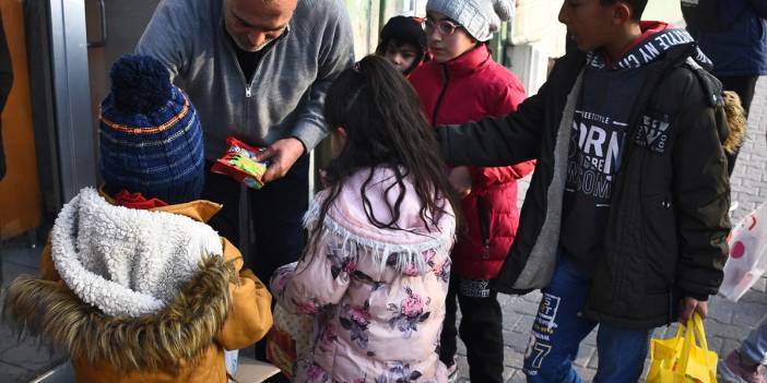 Konya'da çocuklar üç ayları "şivlilik" geleneğiyle karşıladı
