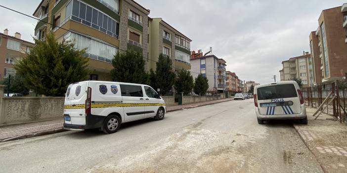Konya'da cinnet getiren kişi annesini bıçaklayarak ağır yaraladı