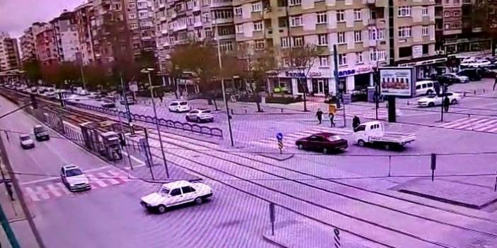 Konya'da Nalçacı Caddesi'nde kaza! O anlari çin tıklayın