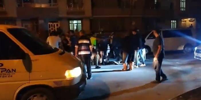 Konya merkezde minibüs şofürü ortalığı birbirine kattı! Darp edilmesini polisler engelledi