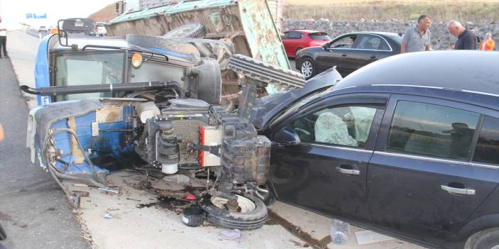 Konya'da otomobille çarpışan traktörün sürücüsü öldü