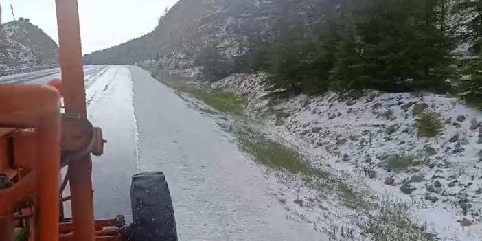 Antalya’yı Konya’ya bağlayan Alacabel beyaza büründü