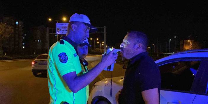 Konya'da "Alkollü değilim" diyen sürücünün ehliyetine alkollü araç kullanmaktan el konuldu
