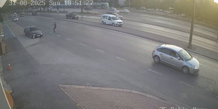 Konya'da trafiği tehlikeye atan maganda lastiğine ateş edilerek durduruldu