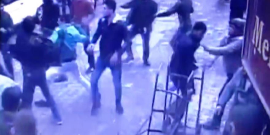 Konya’da Suriyelilerin laf atma kavgası: 1 yaralı