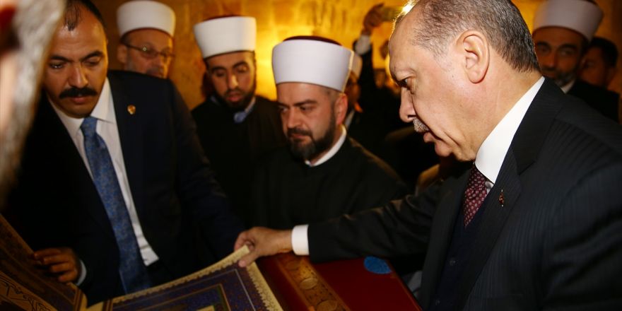 Erdoğan'dan Sırbistan'da Kur'an tilaveti