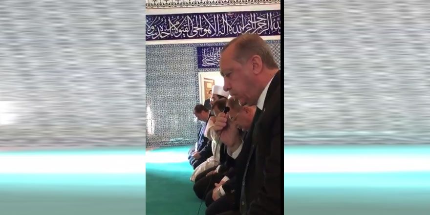 Bekir Bozdağ çekimi ile Erdoğan'ın Melike Hatun Camii'nden Aşrı Şerif’i